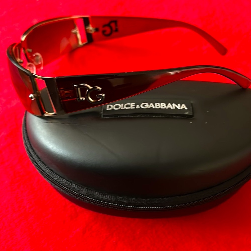 Dolce & Gabbana Brown Gradient Rimless Sunglasses - Picture 5 of 14